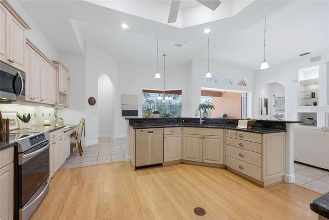 1740 AMBERWYND CIRCLE W, Palmetto, FL 34221