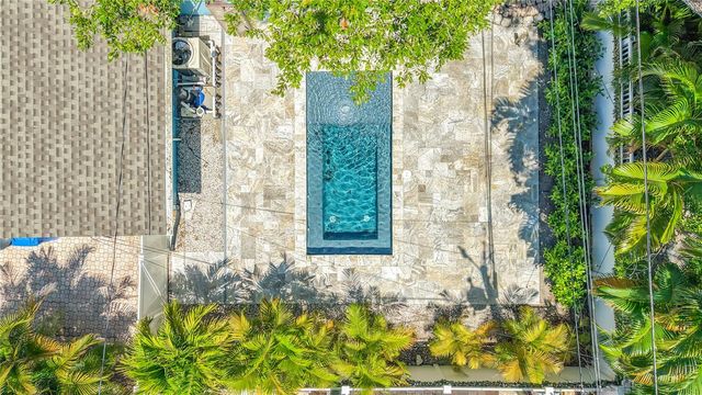 8270 30TH AVENUE N, St Petersburg, FL 33710