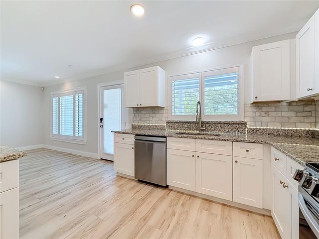 8270 30TH AVENUE N, St Petersburg, FL 33710