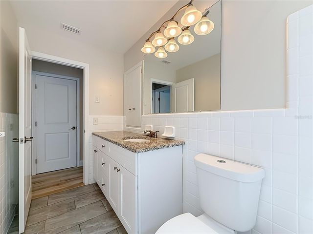 8270 30TH AVENUE N, St Petersburg, FL 33710