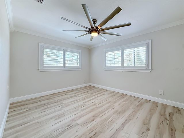 8270 30TH AVENUE N, St Petersburg, FL 33710