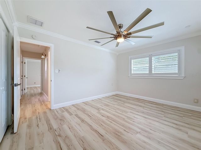 8270 30TH AVENUE N, St Petersburg, FL 33710
