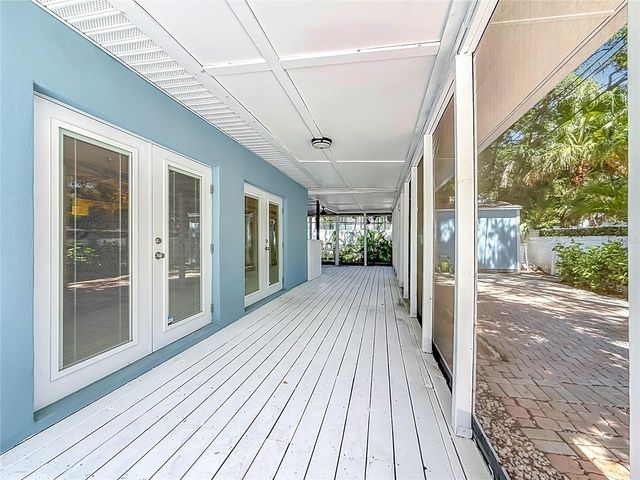8270 30TH AVENUE N, St Petersburg, FL 33710