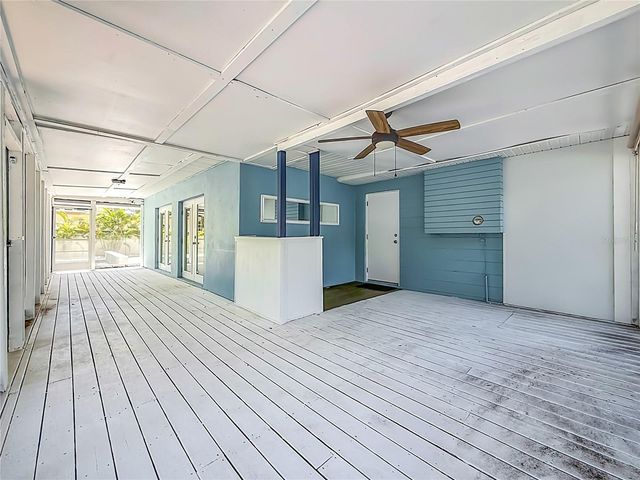 8270 30TH AVENUE N, St Petersburg, FL 33710