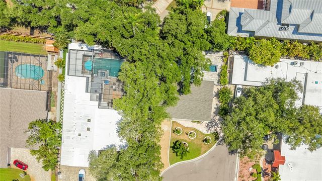 8270 30TH AVENUE N, St Petersburg, FL 33710
