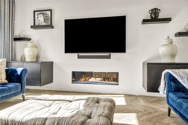 9973 REGENCY CANYON Way, Las Vegas, NV 89148