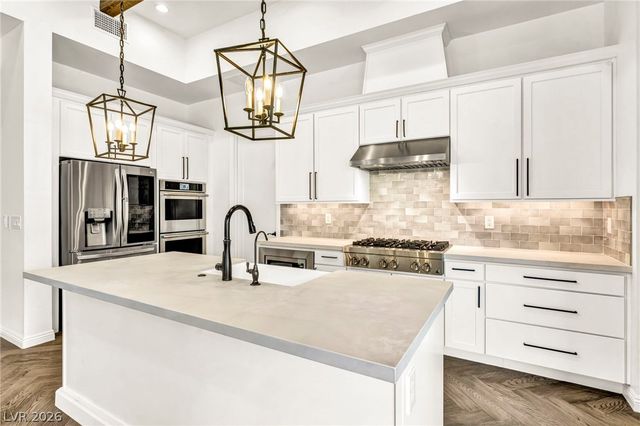 9973 REGENCY CANYON Way, Las Vegas, NV 89148