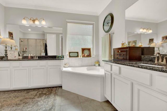517 Alden Springs Lane, Pinehurst, TX 77362