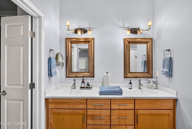 381 S 3rd Avenue, Tucson, AZ 85701