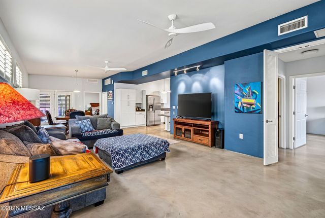 381 S 3rd Avenue, Tucson, AZ 85701