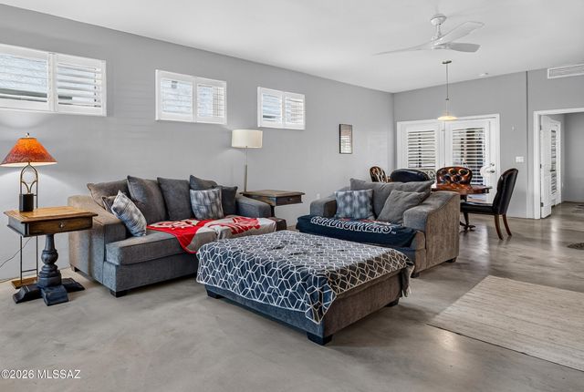 381 S 3rd Avenue, Tucson, AZ 85701