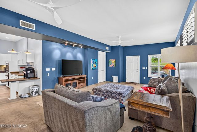 381 S 3rd Avenue, Tucson, AZ 85701