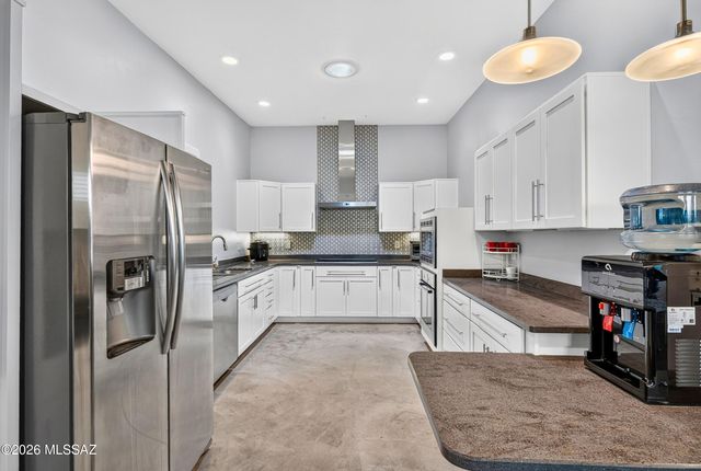 381 S 3rd Avenue, Tucson, AZ 85701