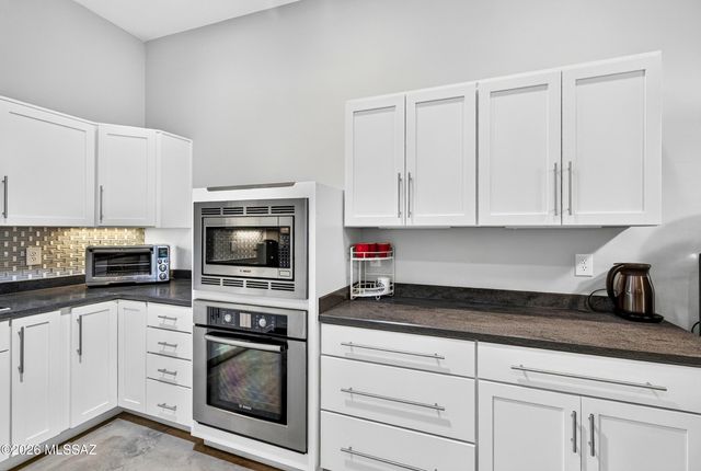381 S 3rd Avenue, Tucson, AZ 85701