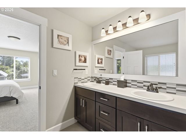 17212 Ne 33RD Ct, Ridgefield, WA 98642