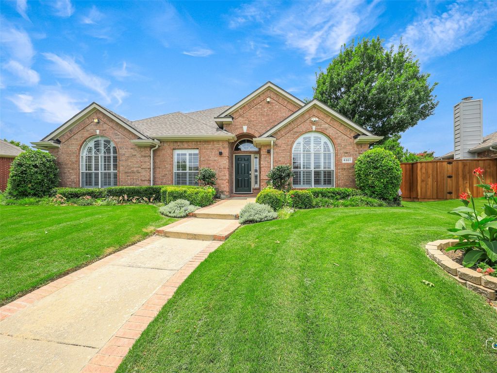 8301 Cardiff Circle, Plano, TX 75025