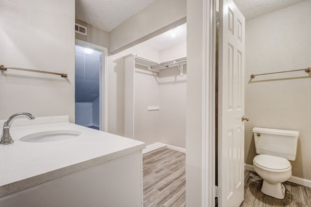9254 Forest Lane 105, Dallas, TX 75243