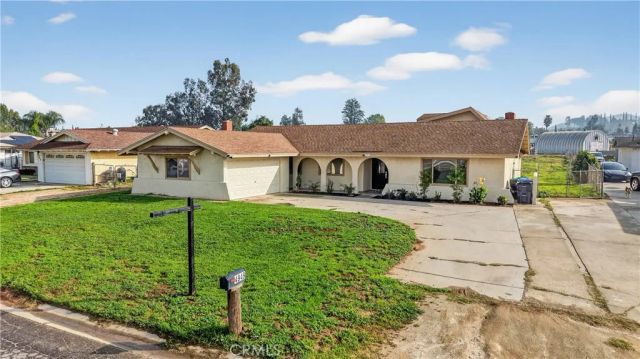 4949 California Avenue, Norco, CA 92860