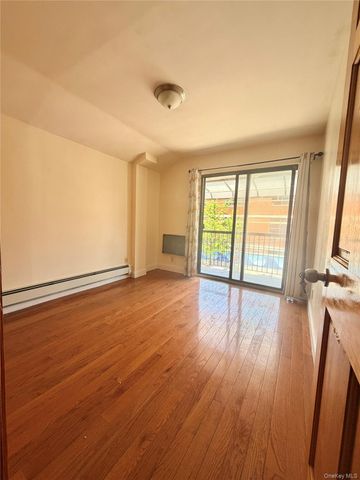 133-08 41st Road, Flushing, NY 11354