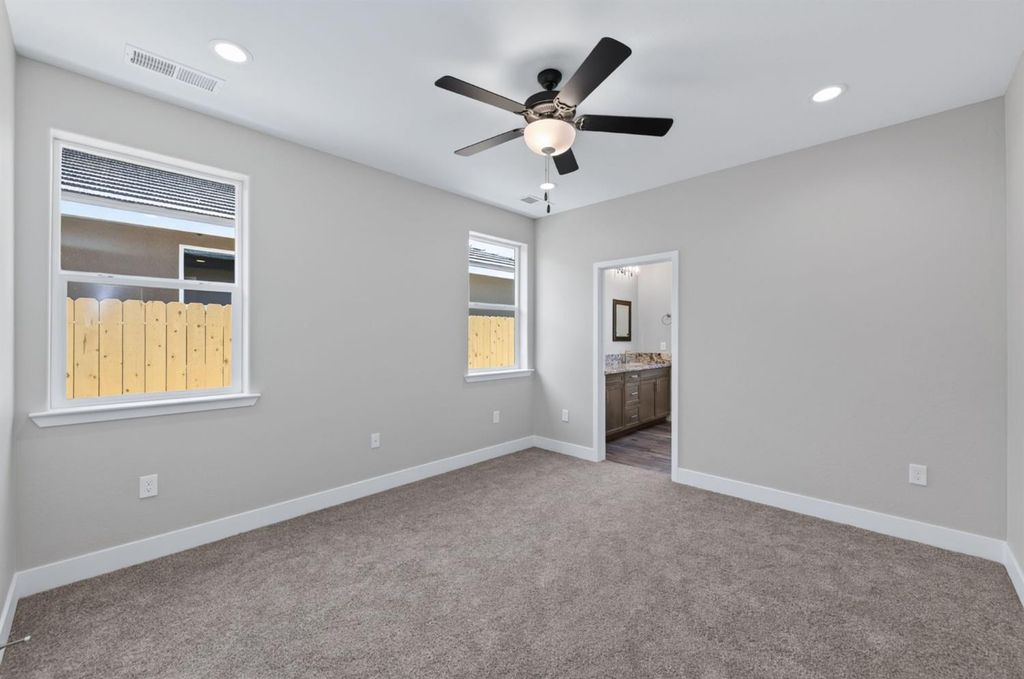 Image 6 of property listing at 16298 W David Avenue, Kerman, CA 93630