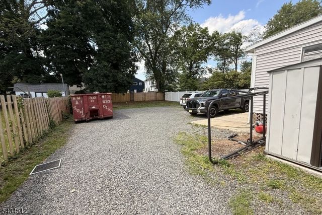 930 W 5Th St, Plainfield City, NJ 07063