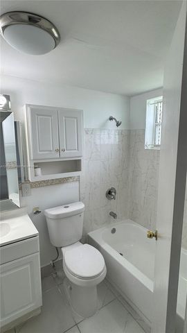 1154 W 35th St 102, Hialeah, FL 33012