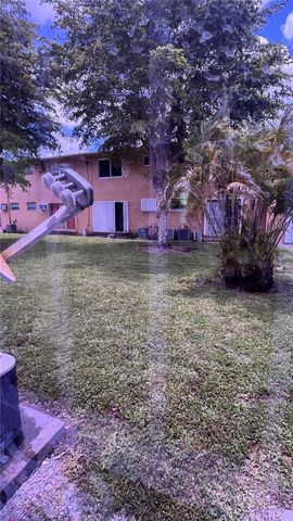 1154 W 35th St 102, Hialeah, FL 33012