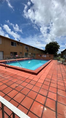 1154 W 35th St 102, Hialeah, FL 33012