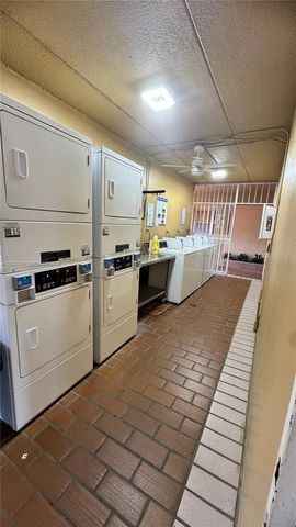 1154 W 35th St 102, Hialeah, FL 33012