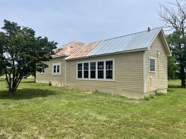 1312 Fm 581 Highway E, Lometa, TX 76853