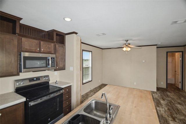 1312 Fm 581 Highway E, Lometa, TX 76853