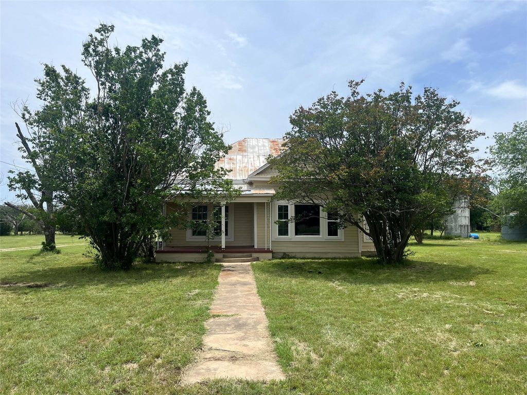 1312 Fm 581 Highway E, Lometa, TX 76853