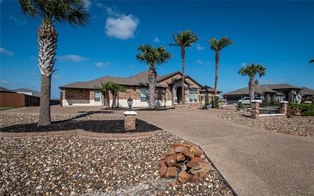 2417 Shaftsbury Dr, Corpus Christi, TX 78415