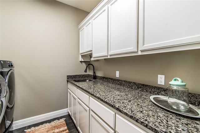 2417 Shaftsbury Dr, Corpus Christi, TX 78415