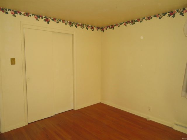 2212 Compton Avenue, Elkhart, IN 46517