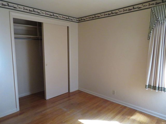 2212 Compton Avenue, Elkhart, IN 46517