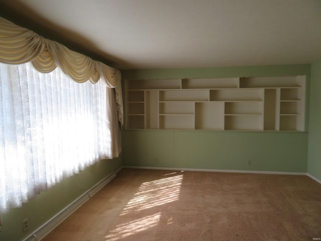 2212 Compton Avenue, Elkhart, IN 46517