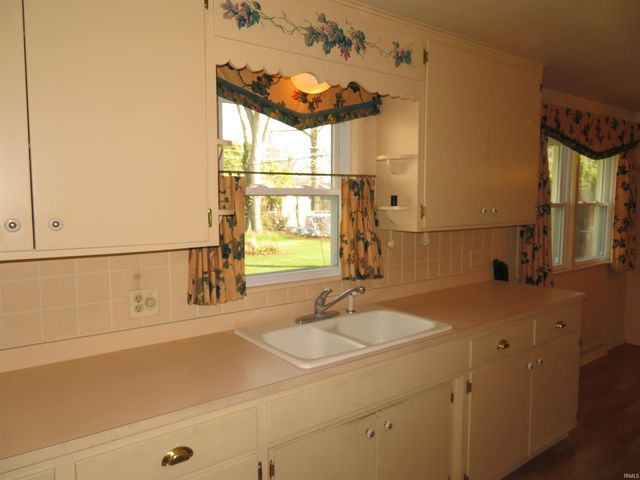 2212 Compton Avenue, Elkhart, IN 46517