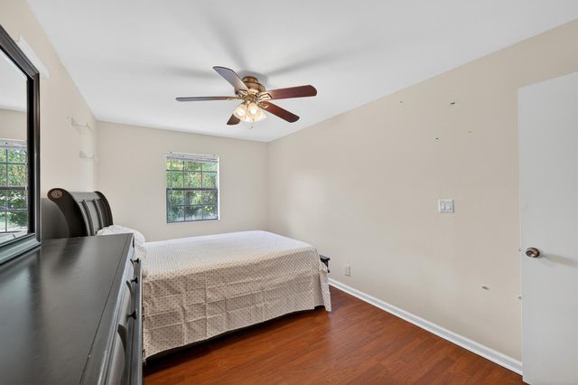 9409 NW 42nd Street, Sunrise, FL 33351