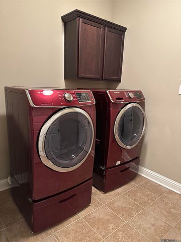 39312 Saint Charles Ave, Gonzales, LA 70737