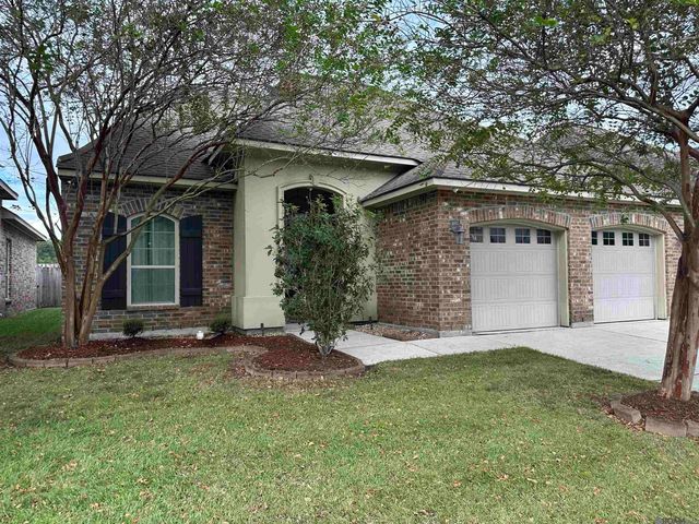 39312 Saint Charles Ave, Gonzales, LA 70737