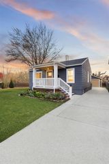 23039 Cushing Avenue, Eastpointe, MI 48021