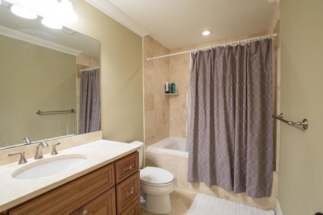 8 Gates St. 1, Boston, MA 02127