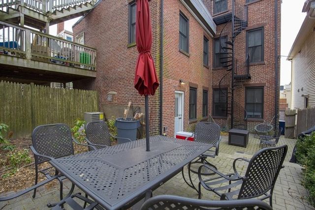 8 Gates St. 1, Boston, MA 02127