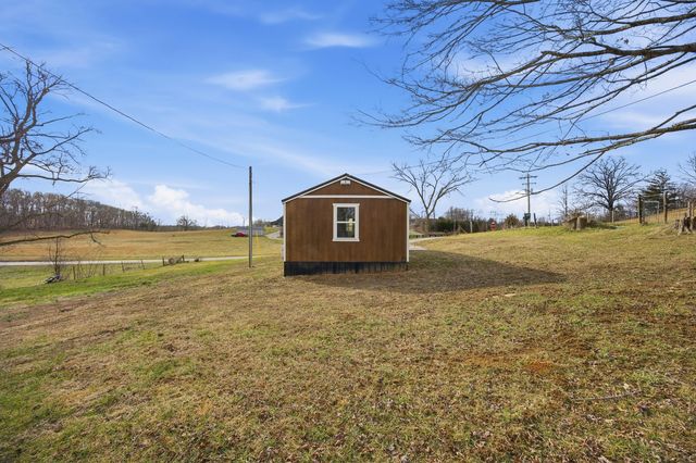 5434 Pine Ridge Road, Winchester, KY 40391