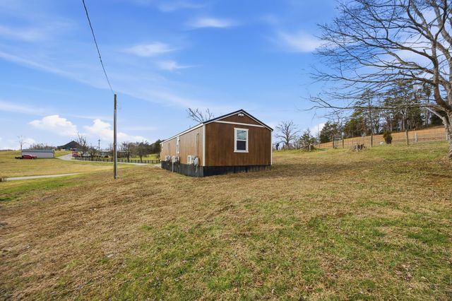 5434 Pine Ridge Road, Winchester, KY 40391