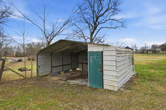 5434 Pine Ridge Road, Winchester, KY 40391