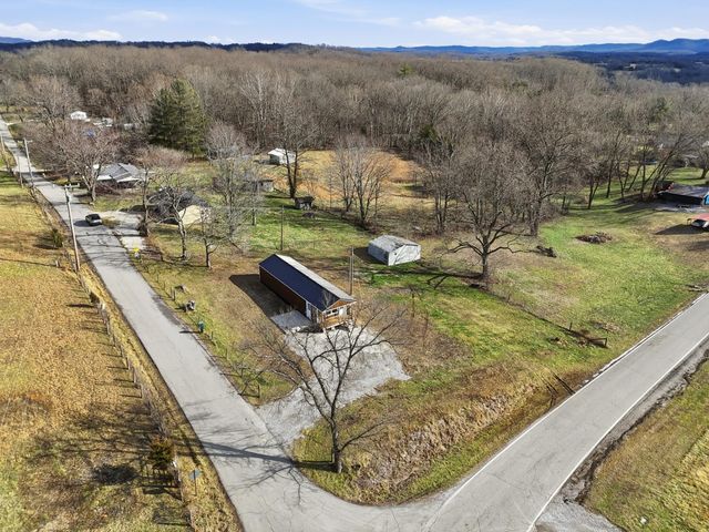 5434 Pine Ridge Road, Winchester, KY 40391