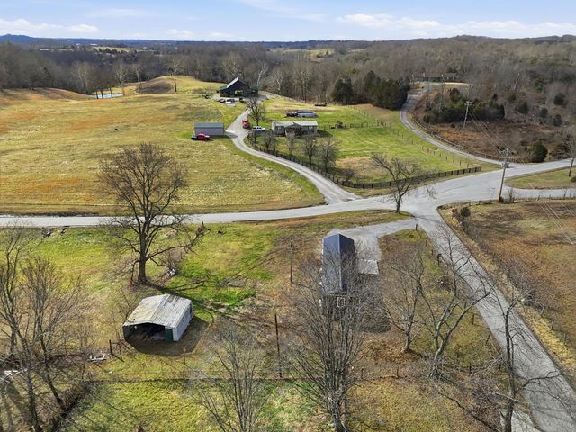 5434 Pine Ridge Road, Winchester, KY 40391