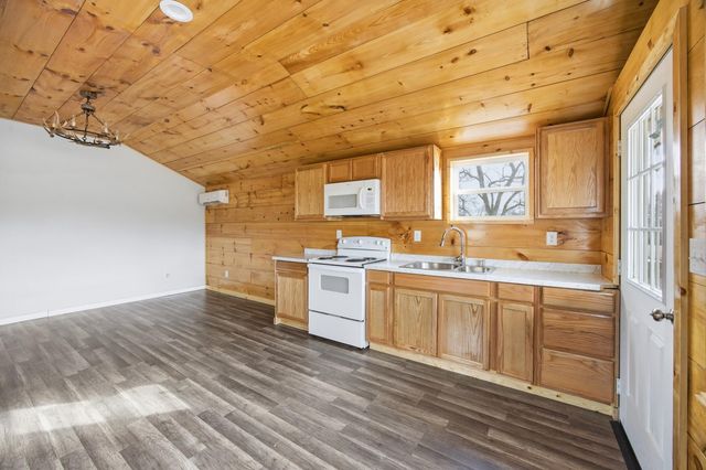 5434 Pine Ridge Road, Winchester, KY 40391